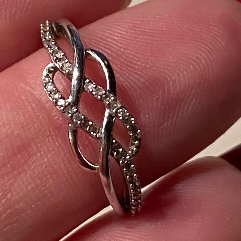 Sold - Picture 3 of 7